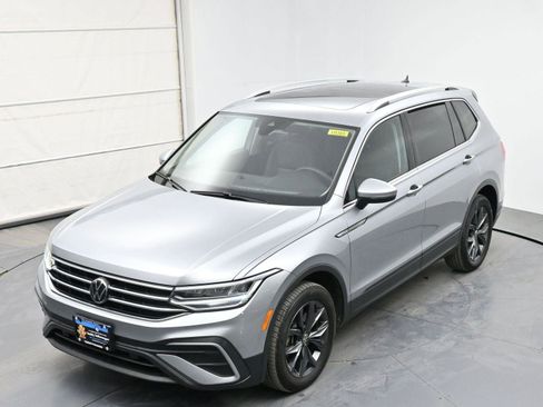 Used 2024 Volkswagen Tiguan SE image 36