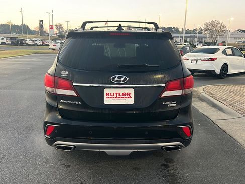 Used 2017 Hyundai Santa Fe Limited image 5