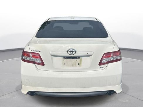 Used 2011 Toyota Camry SE FWD image 7