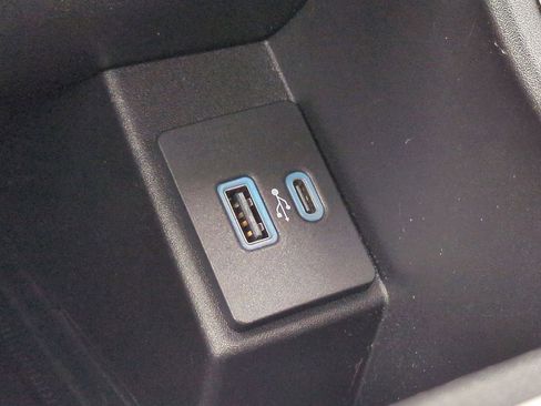 Used 2023 Ford Edge SEL w/ Convenience Package image 34