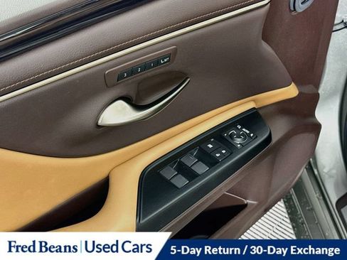 Used 2020 Lexus ES 350 w/ Premium Package FWD image 23