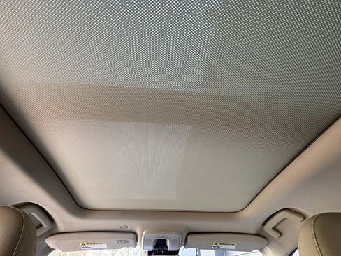 Used 2015 Volvo XC60 T5 image 22