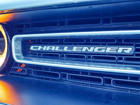 Used 2023 Dodge Challenger SXT image 25