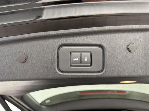 New 2026 Nissan Pathfinder Platinum AWD/4WD image 18