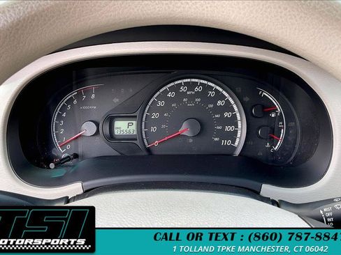 Used 2013 Toyota Sienna L FWD image 19