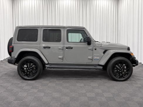 Used 2021 Jeep Wrangler Unlimited Sahara w/ Cold Weather Group AWD/4WD image 2