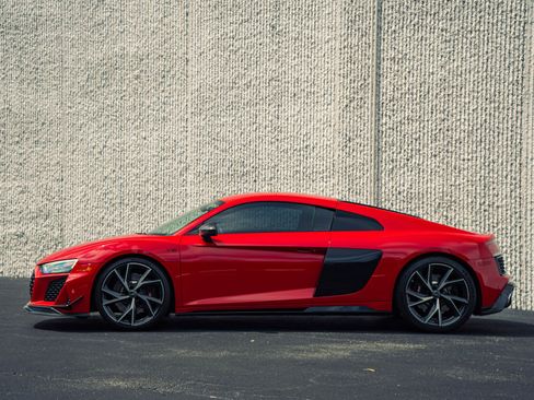 Used 2023 Audi R8 V10 performance RWD image 25