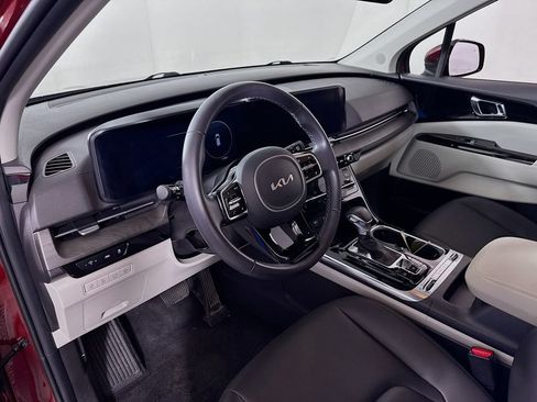 Used 2024 Kia Carnival SX FWD image 9