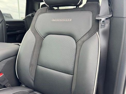 New 2026 RAM 1500 Laramie AWD/4WD image 32