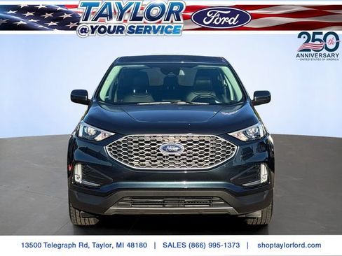 Certified 2024 Ford Edge SEL w/ Convenience Package AWD/4WD image 3