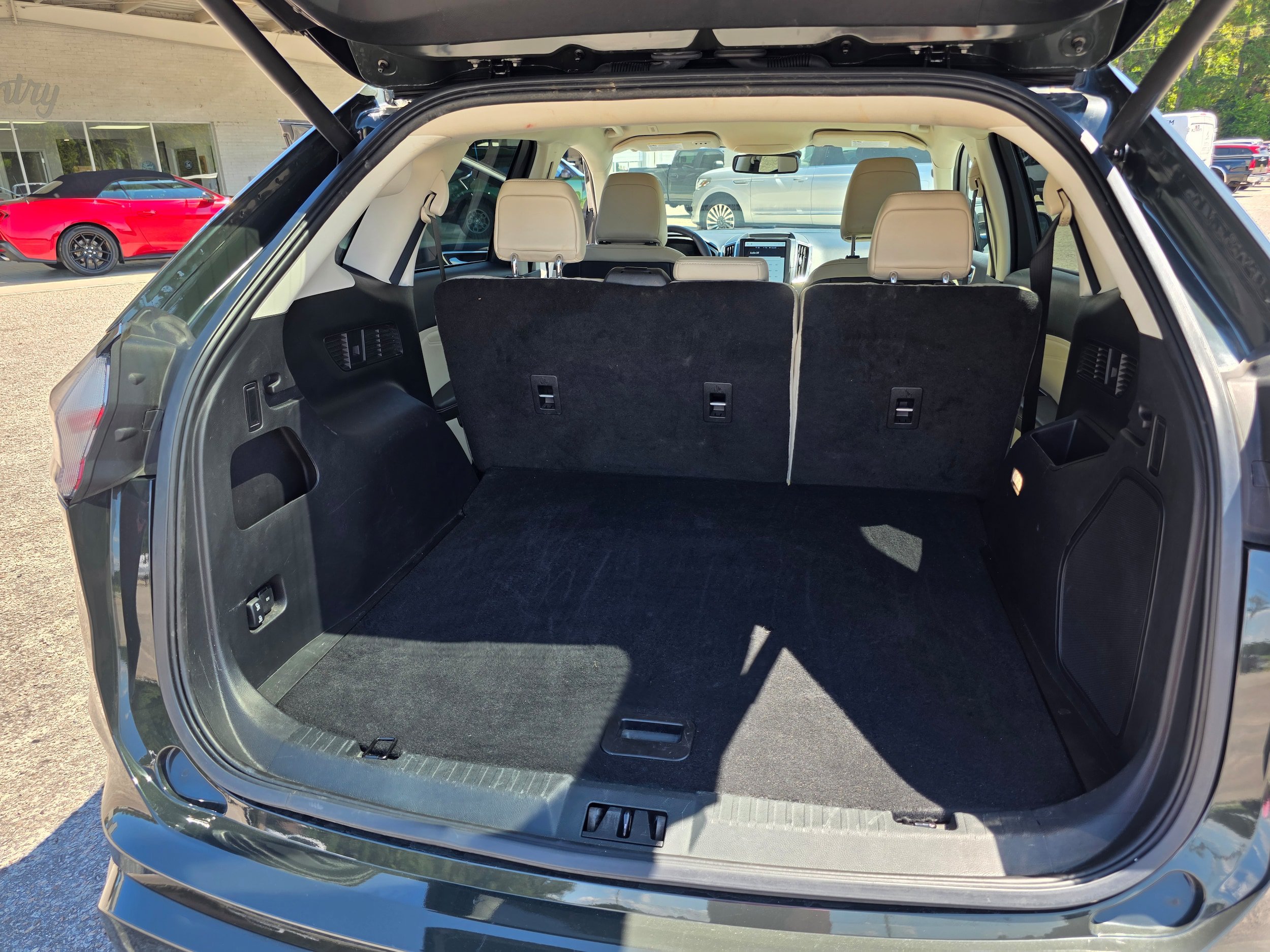 Used 2024 Ford Edge Titanium w/ Titanium Elite Package AWD/4WD image 16