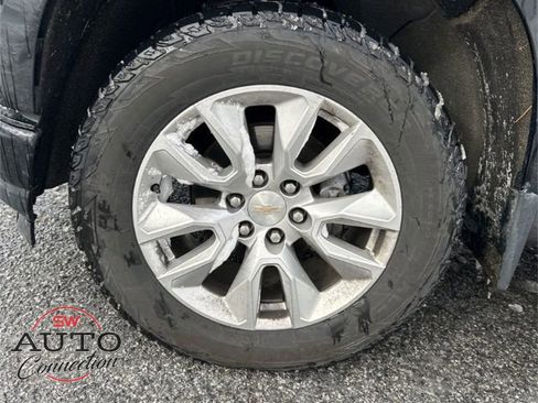 Used 2022 Chevrolet Silverado 1500 Custom w/ Safety Confidence Package image 13