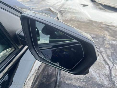 Used 2022 Chevrolet Equinox LT image 32