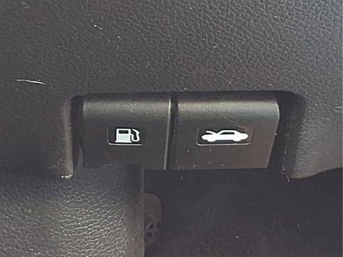 Used 2015 Nissan Rogue SL w/ SL Premium Package image 14