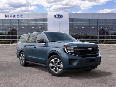 New 2027 Ford Expedition Active RWD image 4