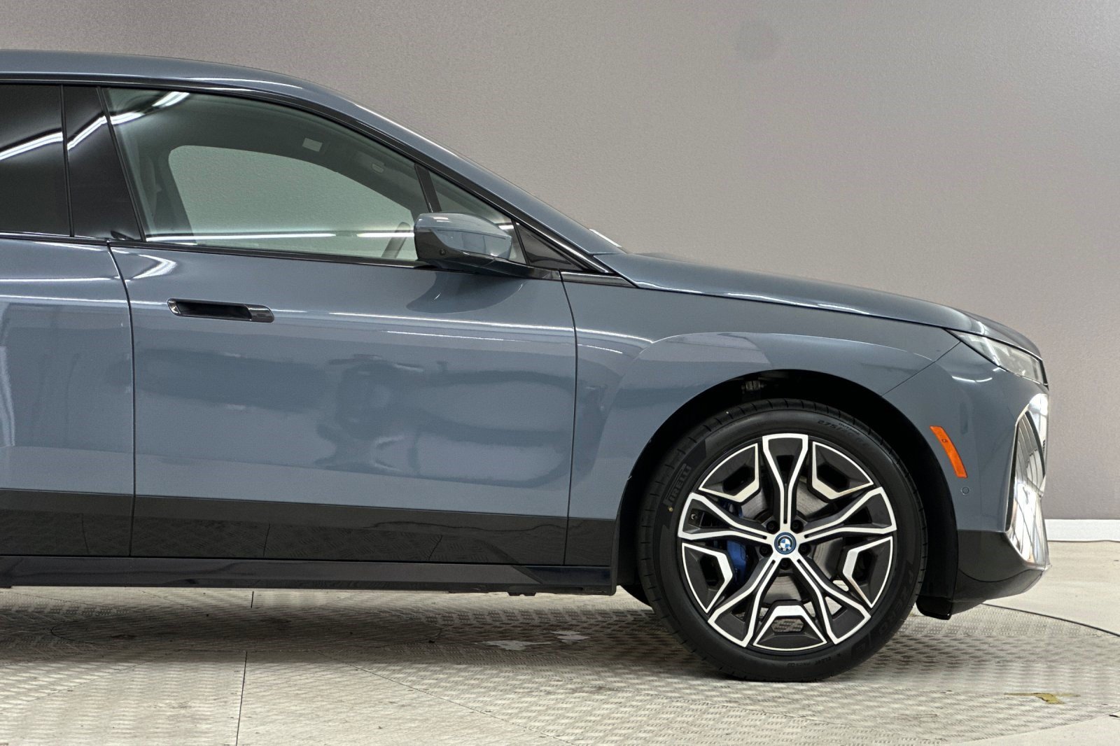 Certified 2024 BMW iX xDrive50 w/ Sport Package AWD/4WD image 36