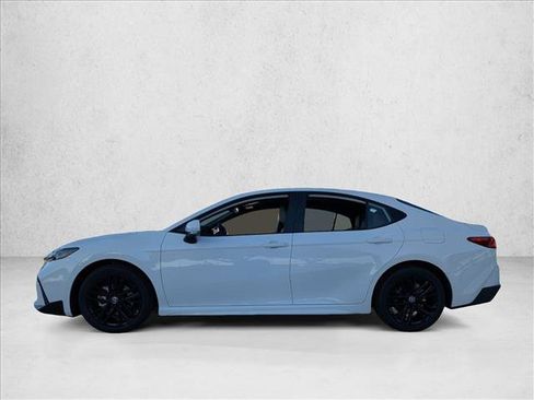 Used 2026 Toyota Camry SE w/ Convenience Package FWD image 5