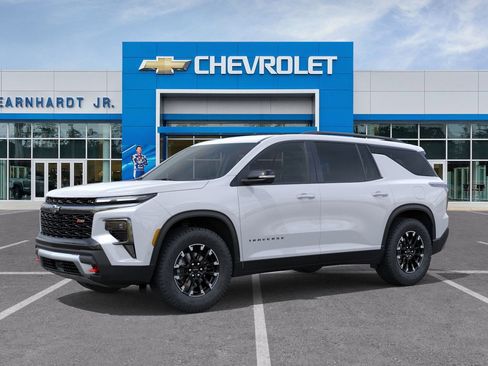 New 2026 Chevrolet Traverse Z71 w/ Enhanced Driving Package image 3