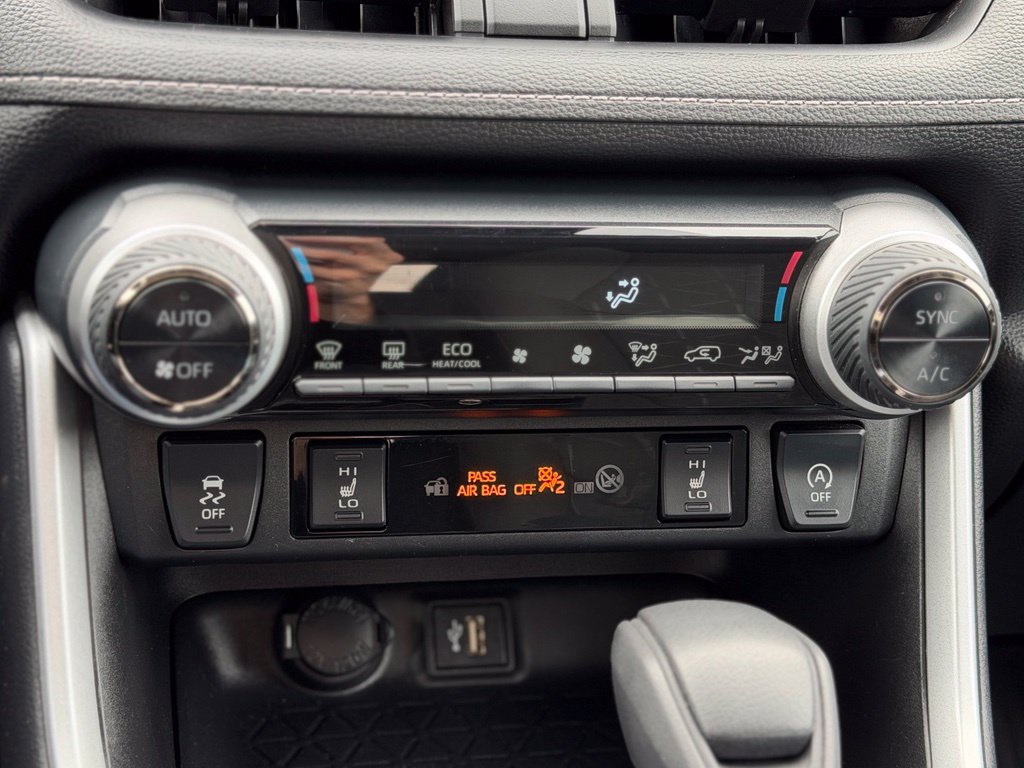 Certified 2023 Toyota RAV4 XLE w/ XLE Grade Weather Package AWD/4WD image 16