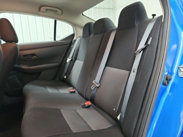 Used 2025 Nissan Sentra SV FWD image 33