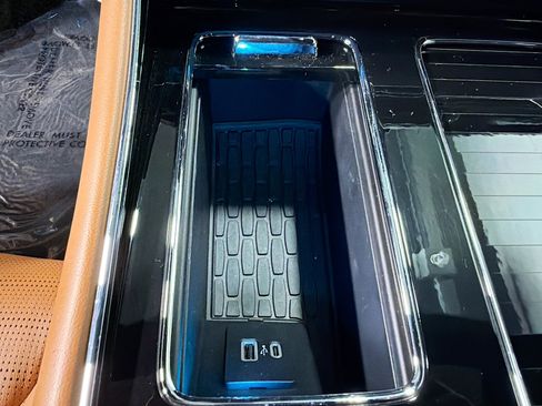 Used 2024 Lincoln Aviator Black Label w/ Class IV Trailer Tow Package image 30