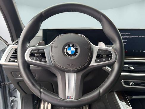 Used 2024 BMW X5 xDrive40i w/ M Sport Package AWD/4WD image 8