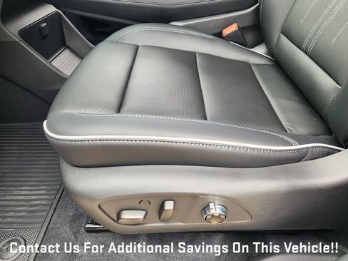 New 2026 Buick Enclave Avenir w/ Super Cruise Package FWD image 18