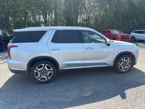 Used 2023 Hyundai Palisade SEL w/ Cargo Package image 8