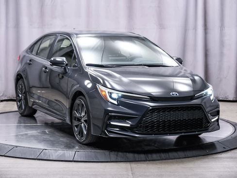 Used 2024 Toyota Corolla SE image 5