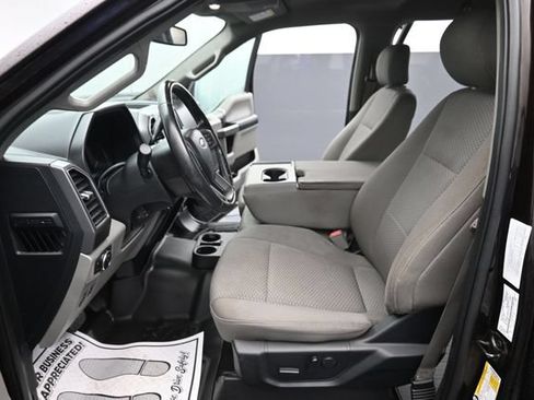 Used 2019 Ford F150 XLT w/ Equipment Group 302A Luxury AWD/4WD image 11