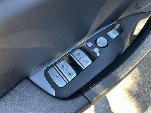 Certified 2024 BMW X3 sDrive30i w/ Premium Package image 17