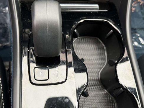 Used 2023 Volvo XC40 Recharge Plus AWD/4WD image 23