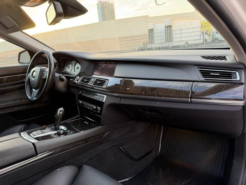 Used 2012 BMW 740i RWD image 10