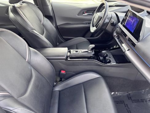 Used 2024 Toyota Prius XLE FWD image 14