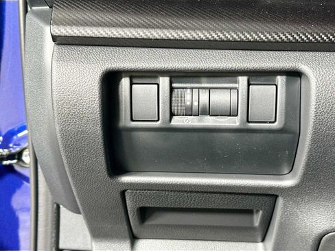 Certified 2025 Subaru Crosstrek 2.0i Premium w/ Crosstrek Mirror Package image 10