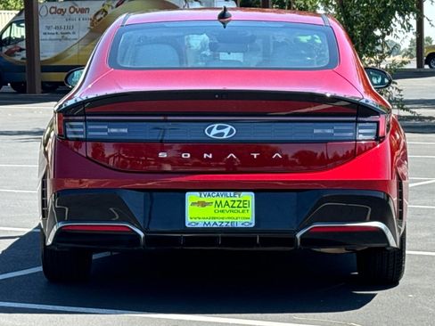Used 2024 Hyundai Sonata SEL FWD image 12