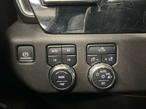 Used 2024 GMC Sierra 1500 Elevation w/ Preferred Package AWD/4WD image 33