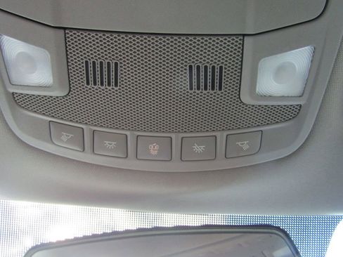 Used 2018 Ford F150 XLT image 33