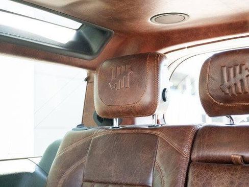 Used 2022 Land Rover Defender 90 X-Dynamic HSE image 24