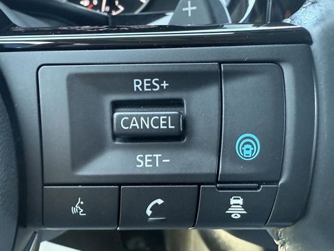 Used 2022 Nissan Pathfinder SL w/ SL Premium Package image 14