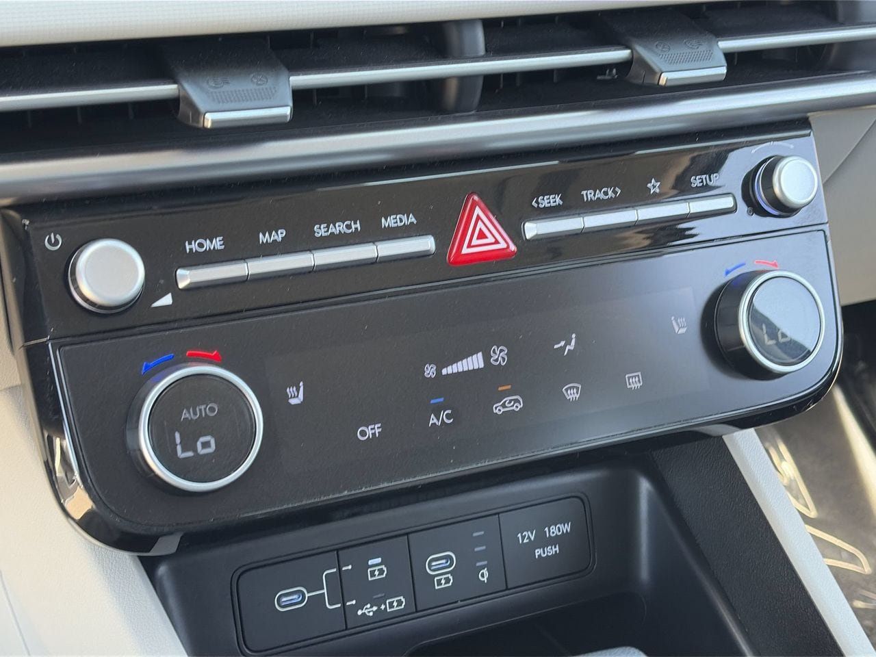 Certified 2025 Hyundai Tucson SEL FWD image 26