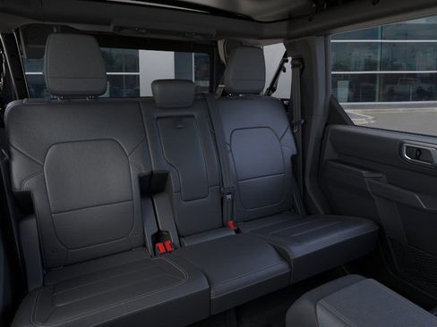 New 2025 Ford Bronco Badlands image 13