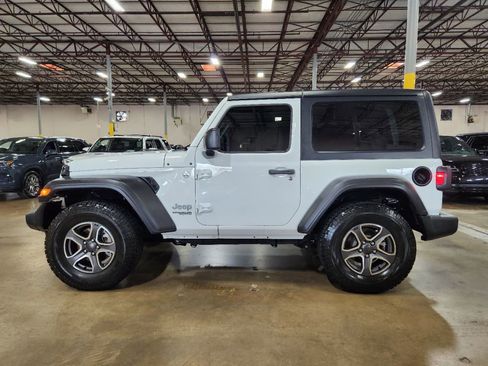 Used 2021 Jeep Wrangler Sport AWD/4WD image 7