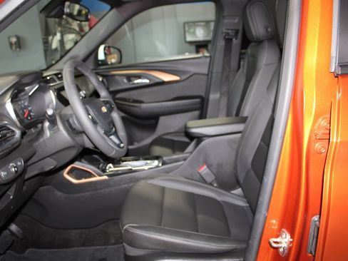 Used 2023 Chevrolet TrailBlazer ACTIV w/ Convenience Package image 12