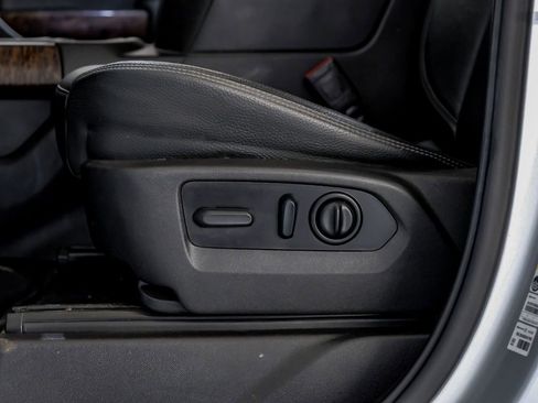 Used 2022 GMC Sierra 2500 Denali w/ Denali Ultimate Package image 29