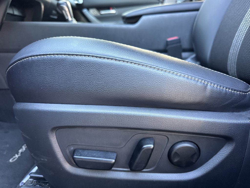 Used 2025 MAZDA CX-50 AWD 2.5 S w/ Preferred Package image 14