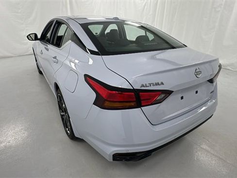New 2025 Nissan Altima 2.5 SR w/ SR Premium Package image 5