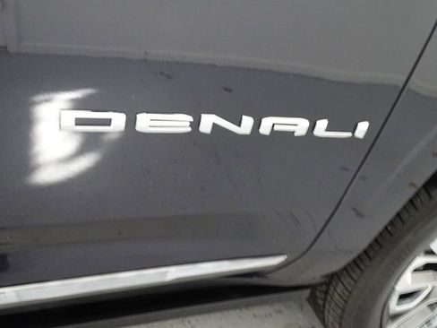 Used 2023 GMC Yukon Denali Ultimate image 30