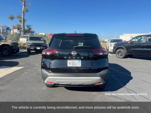 Used 2023 Nissan Rogue S FWD image 4
