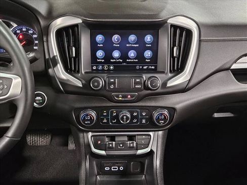 Used 2023 GMC Terrain SLT FWD image 14